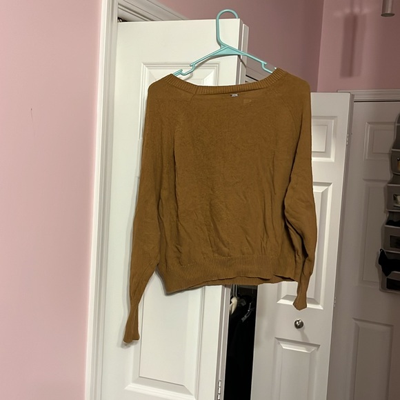 M O’Neill cropped sweater - Picture 2 of 5
